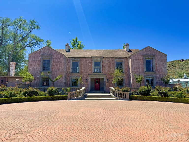 1930 Colonial Revival Mansion 