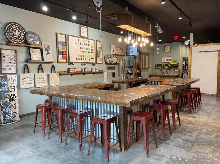  Beautiful DIY Studio in Orlando 