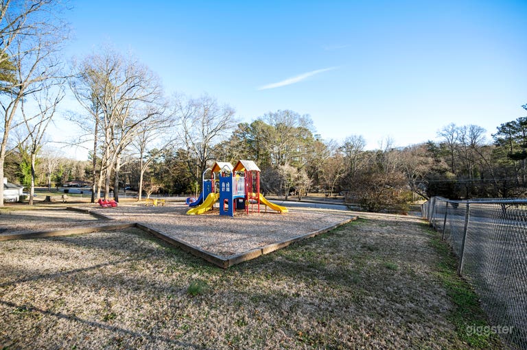  Spacious 2-Acre Venue w/ Playgrounds & Kitchen 