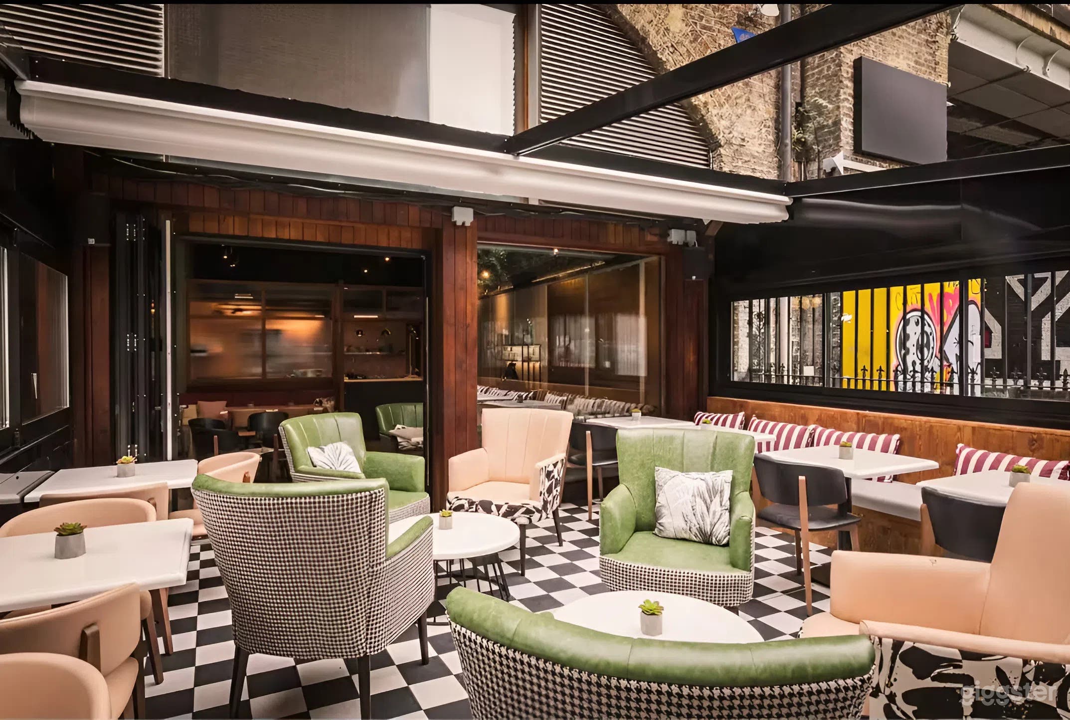 Arch 1 - Restaurant Space Photo 1