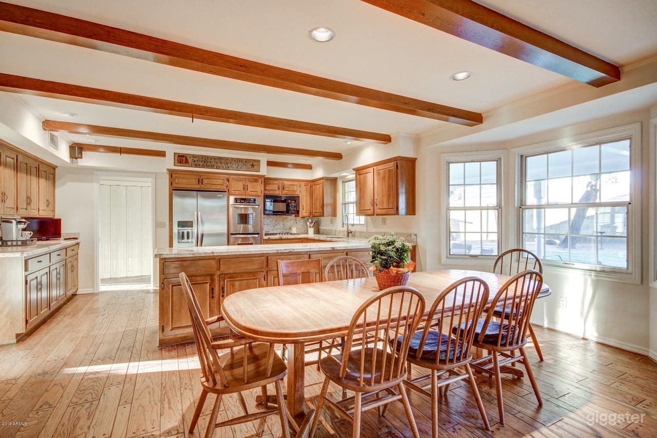  Classic Country Retreat Photo 4