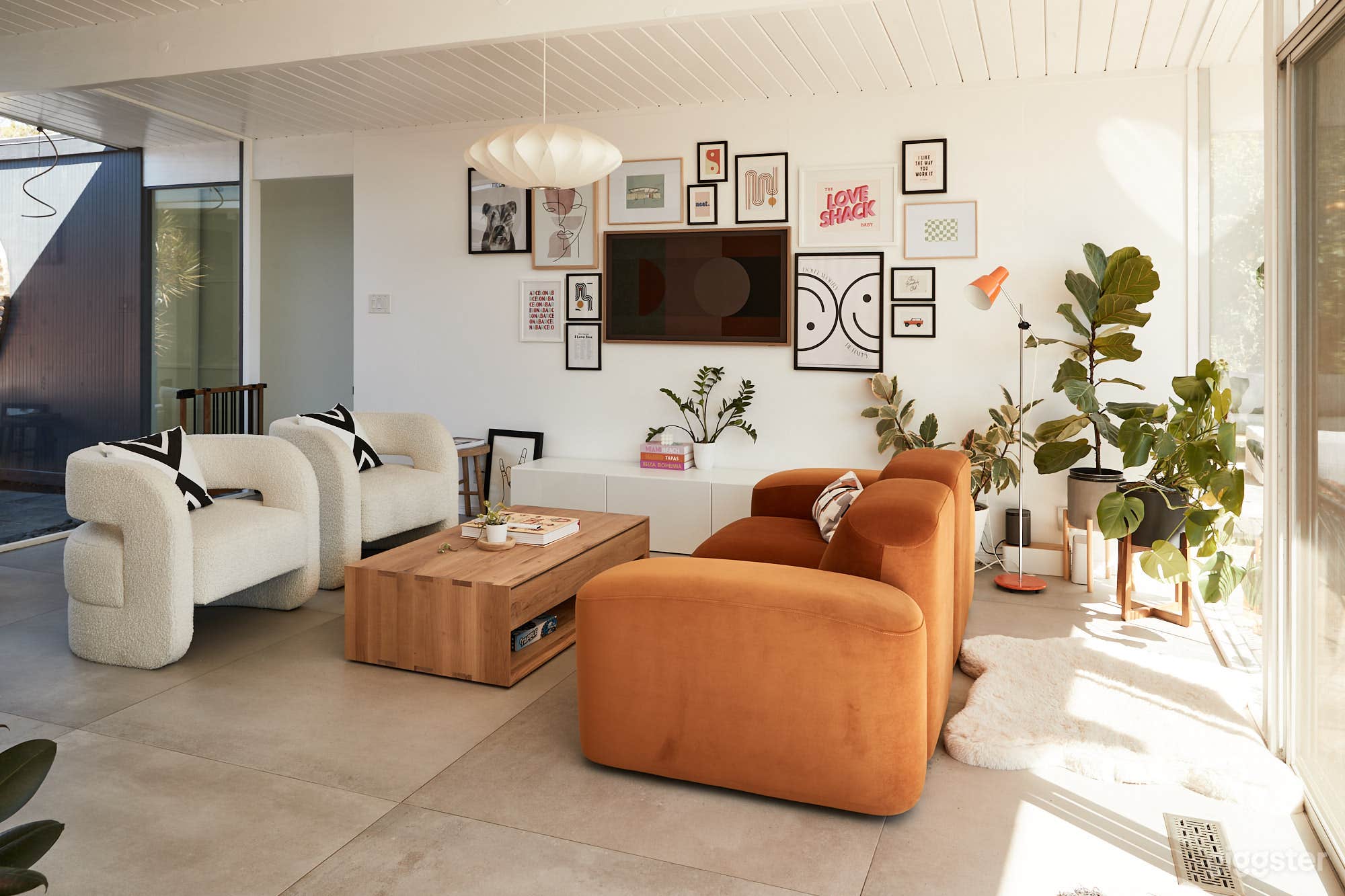 Bright &amp; Upscale Eichler Mid-Century Modern Home Photo 2