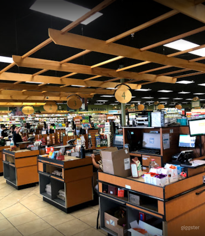 Spacious Health Food Store Perfect for Photoshoots and Productions in Bakersfield  Photo 4