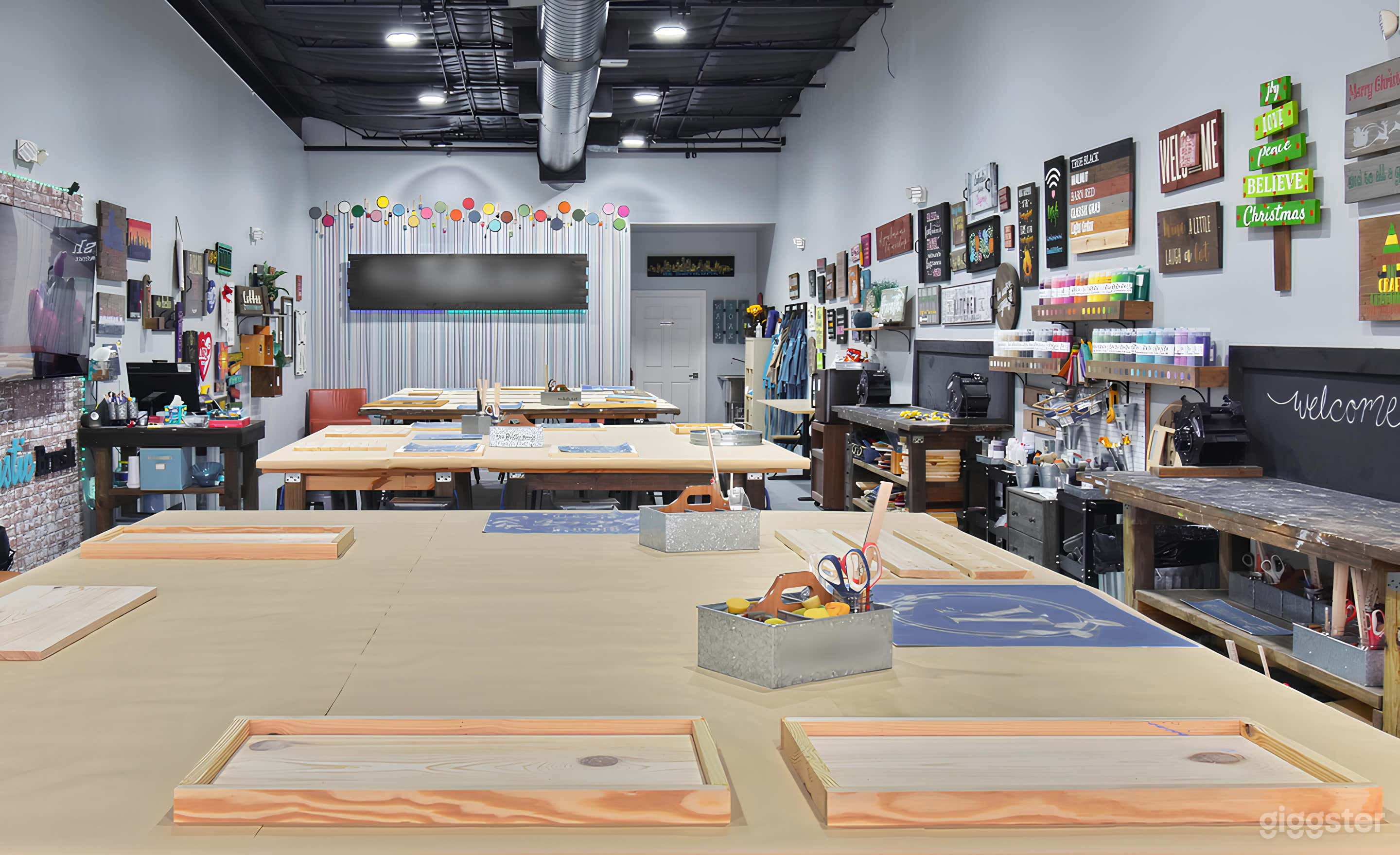 Art Studio in Pearland Photo 3