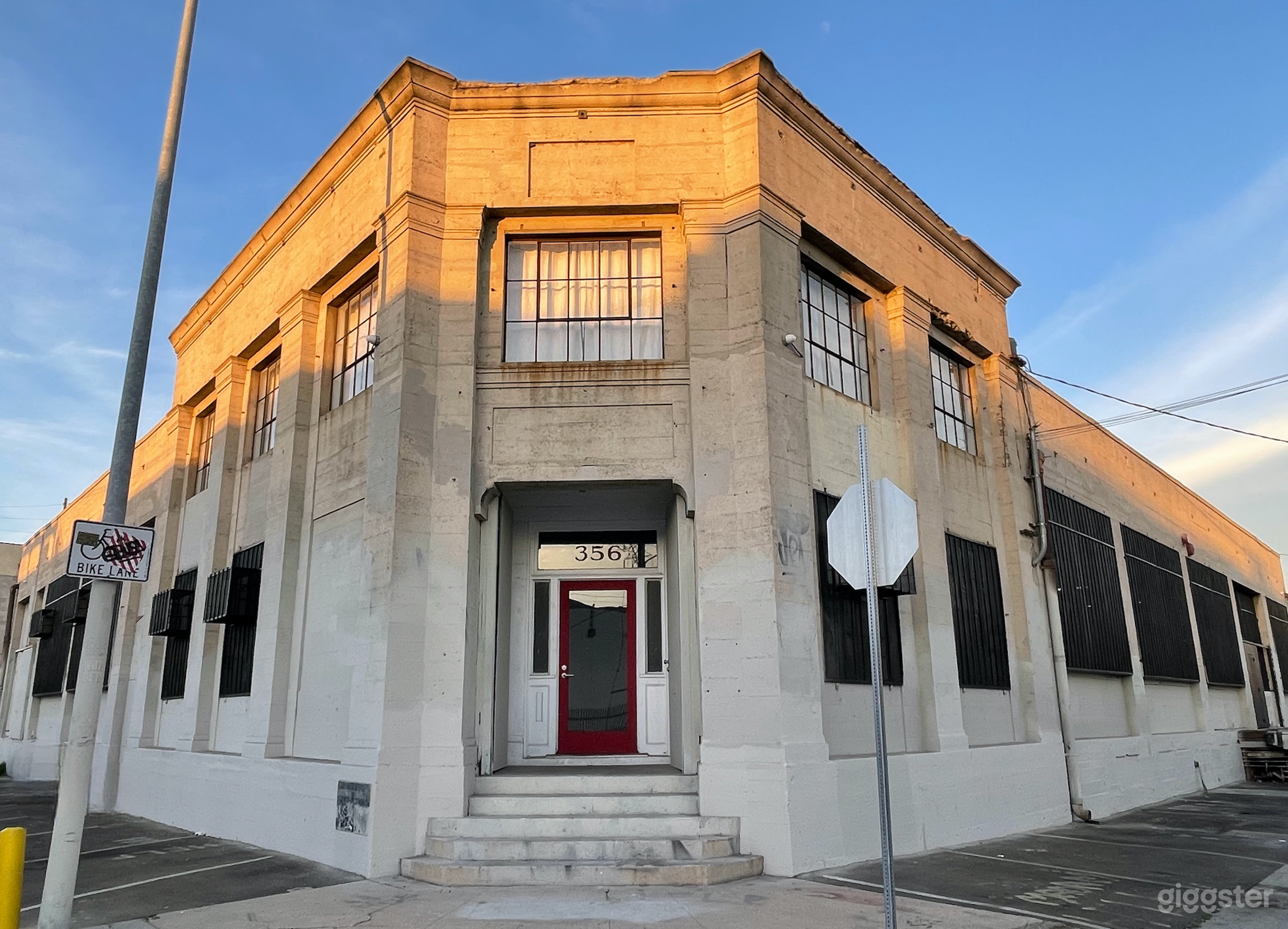 Historic Lithograph Factory Turned Daylight Studio Photo 1