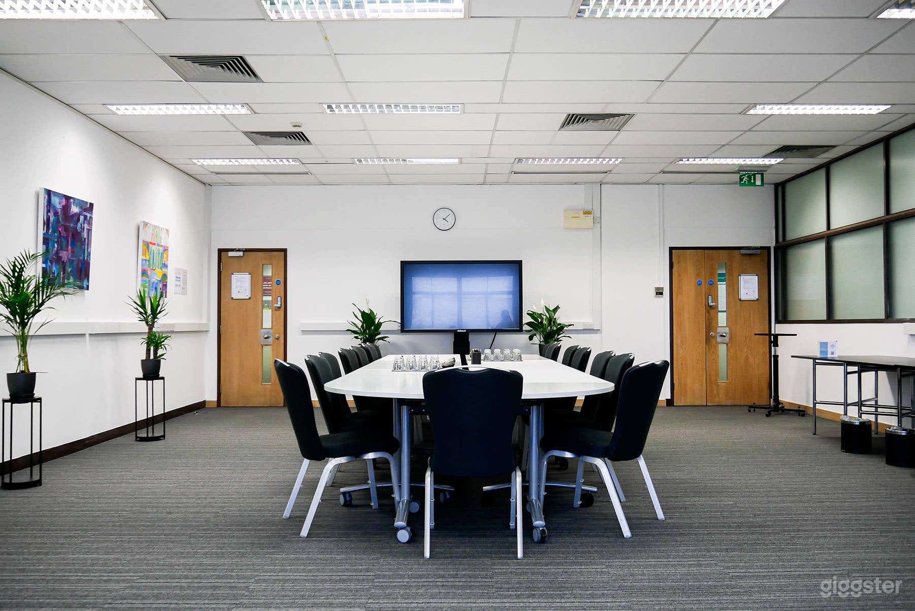 The Dame Deirdre Hine Room Photo 1