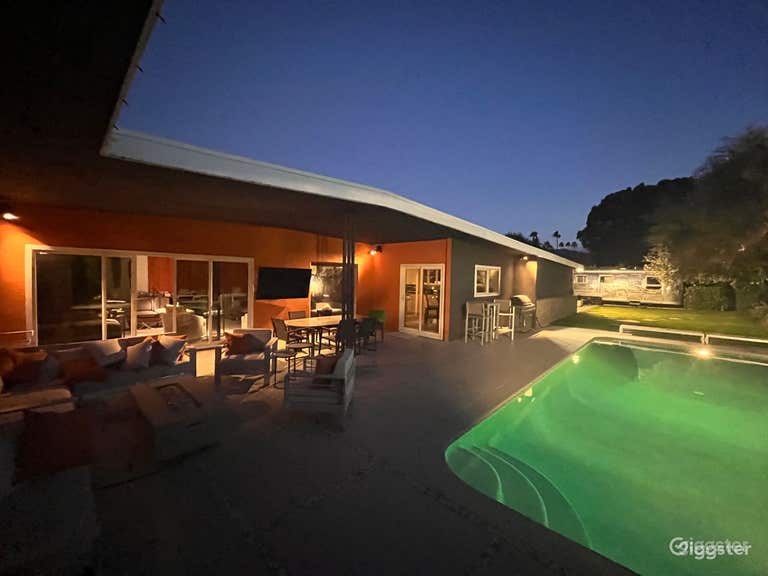  Rectangular Pool with Inviting Jacuzzi 