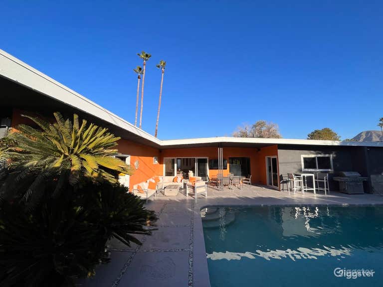  Rectangular Pool with Inviting Jacuzzi 