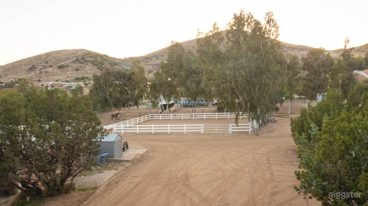 5 acre ranch 4 bedroom house with pool - RBBR Photo 4