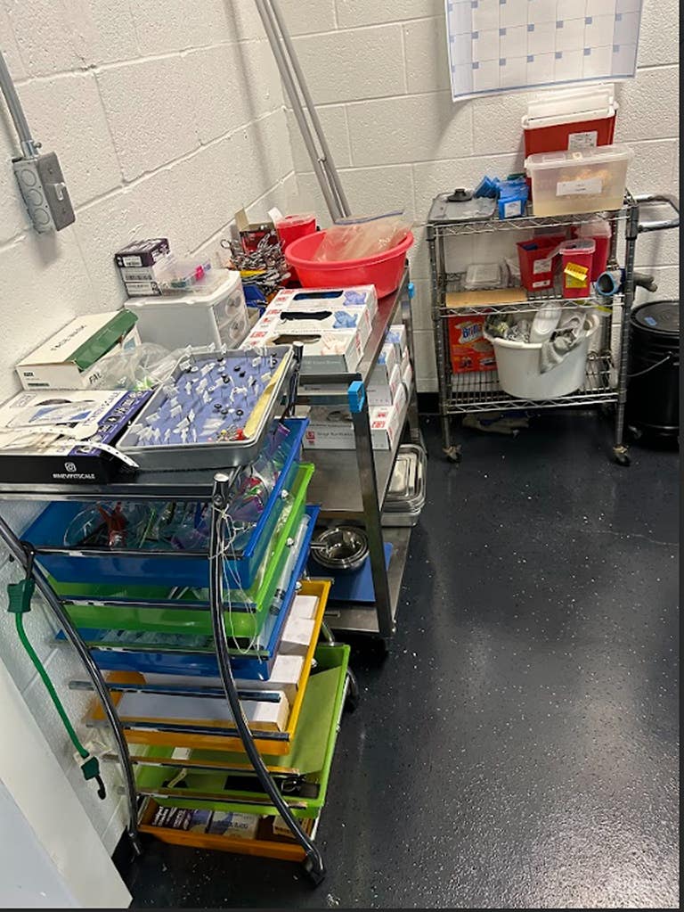  Fully Equipped Laboratory Space for Production 