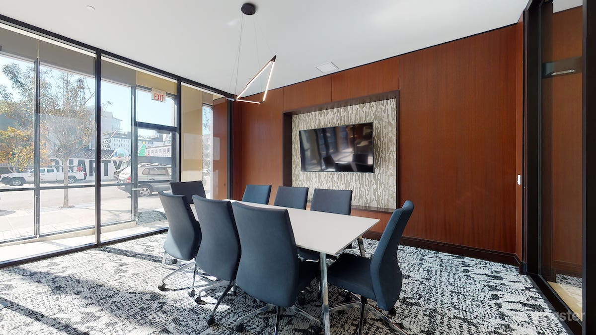 Stylish Lounge w/ Kitchen in East Village Photo 2