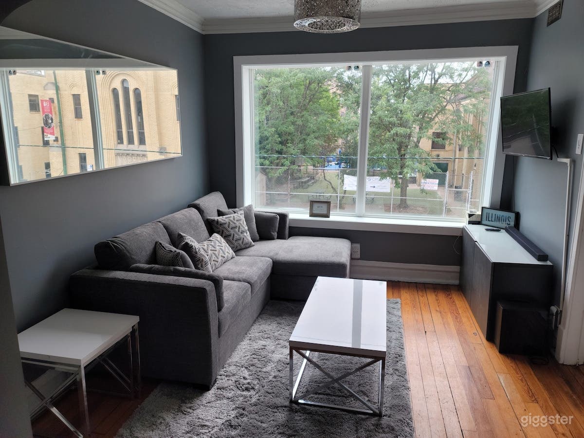 Sunny, bright, well furnished apartment for 6 Photo 1