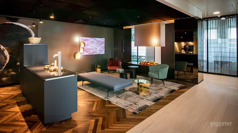  Modernes Event- und Meeting Space mit Skylineblick 