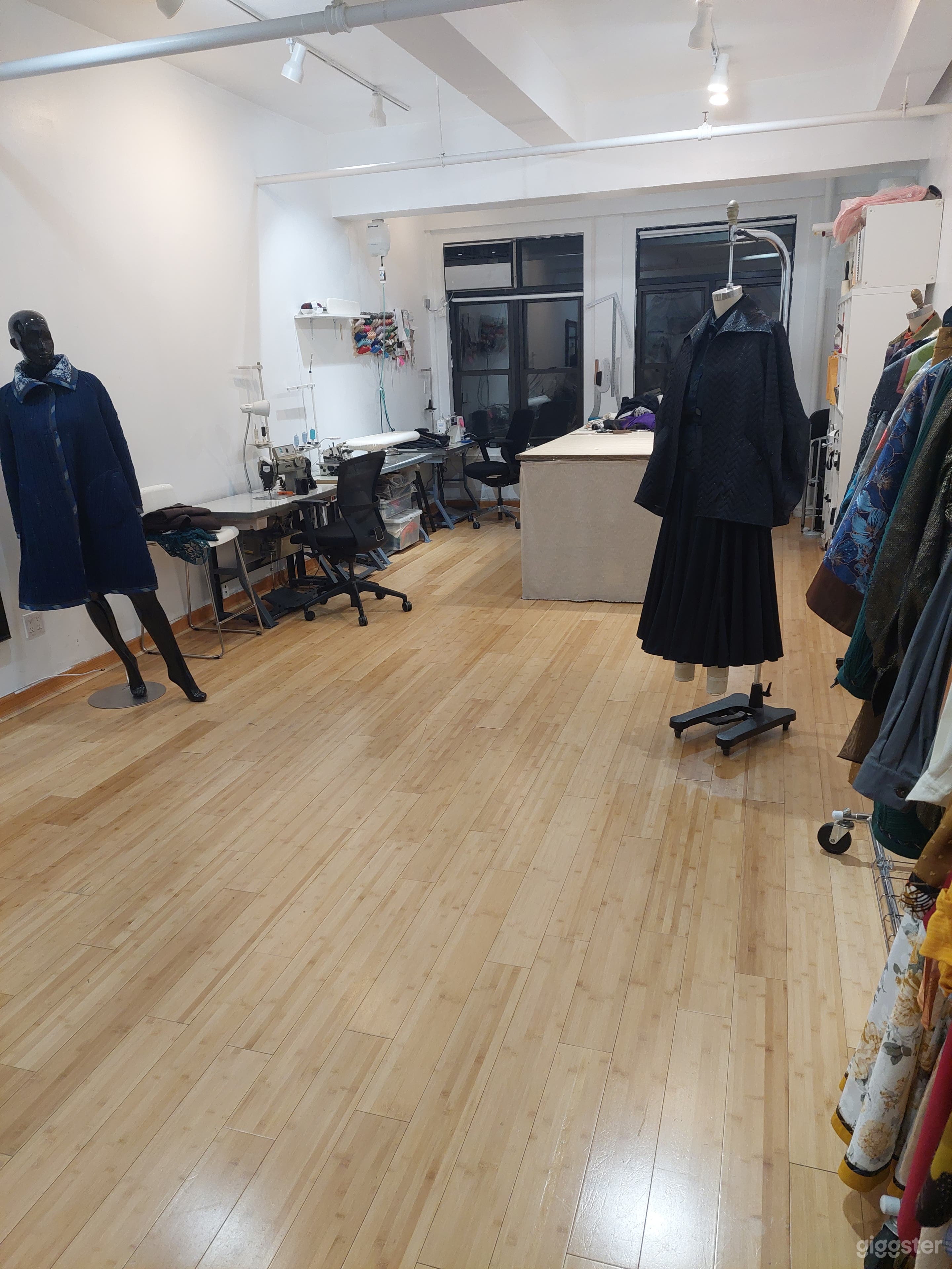 SEWING AND DESIGNER STUDIO FOR RENT Photo 1