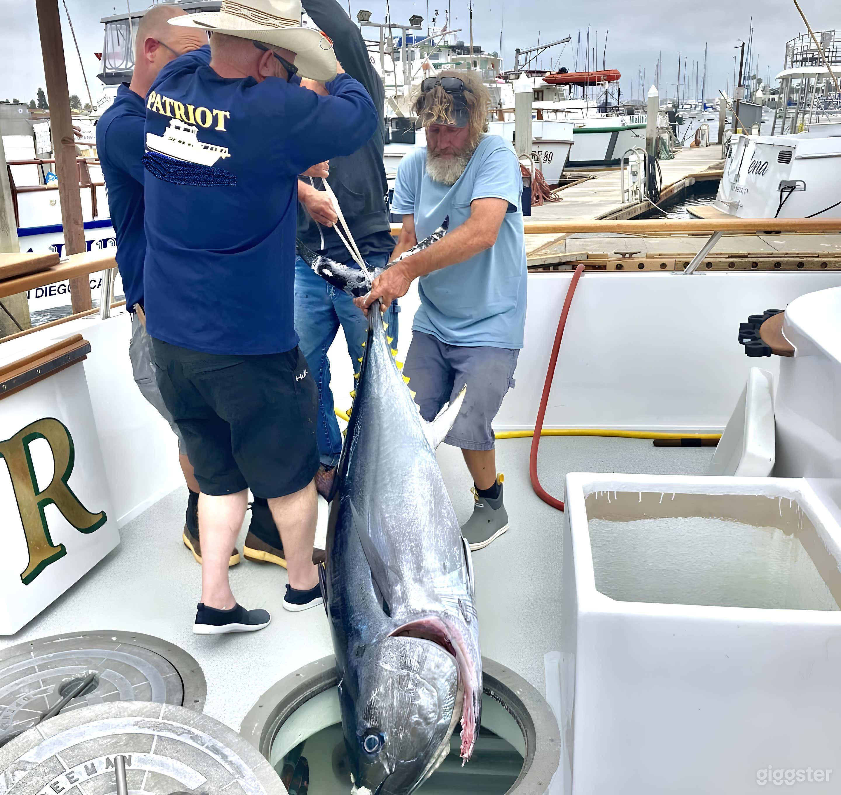 Patriot 65' Luxury Fishing FISHING CHARTER Photo 4