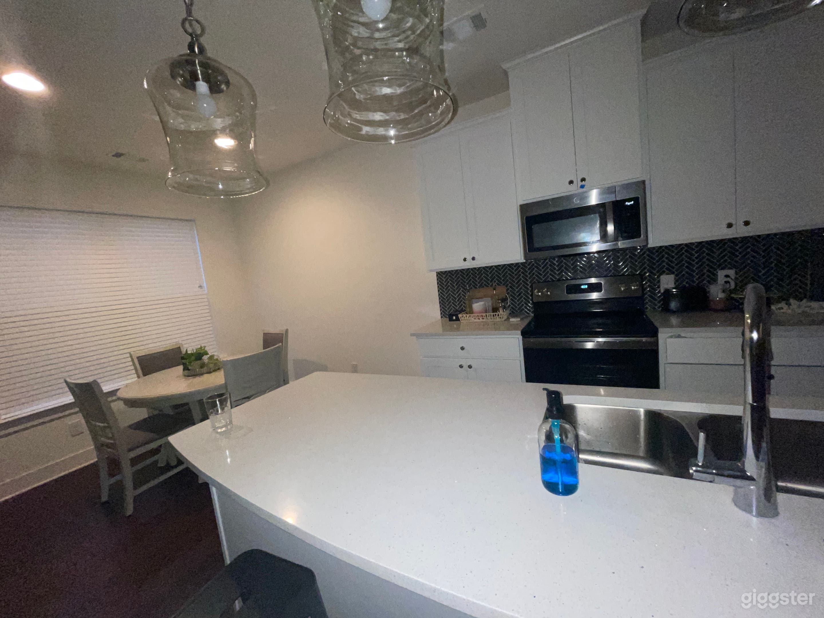 Bright Open Concept Kitchen Photo 3