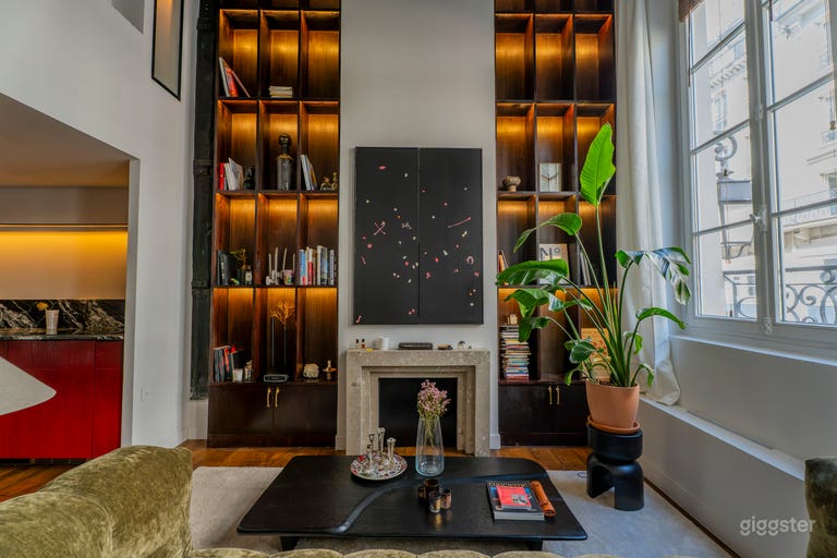 The Ebony Lounge 