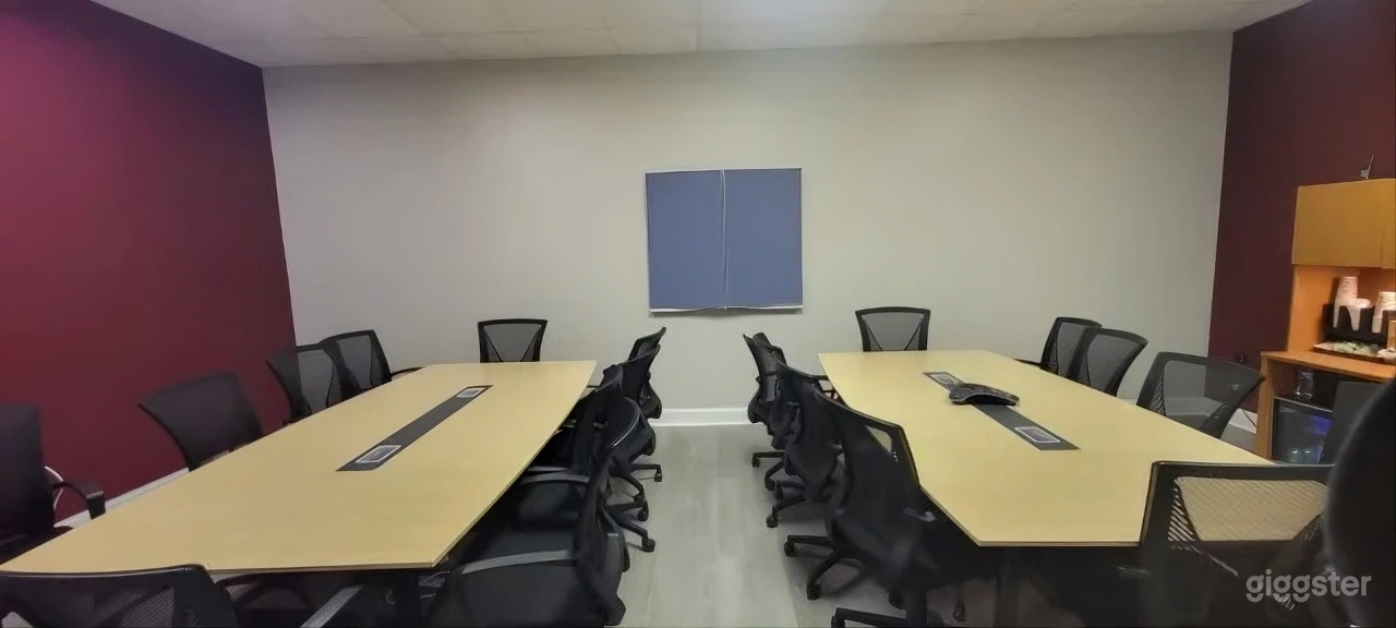 Modern Private Conference & Training Room Photo 3