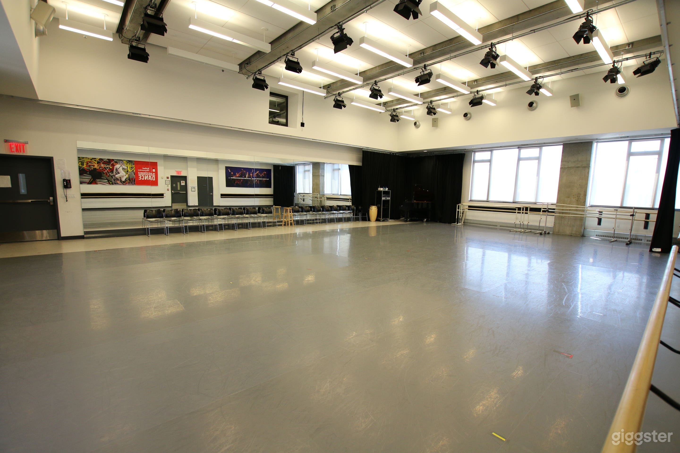 Dance Studio 10 - Penthouse Studio Photo 3