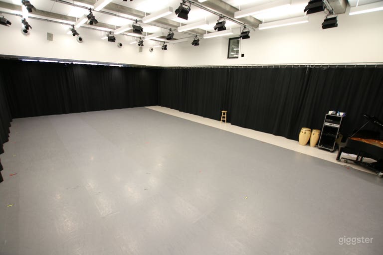  Dance Studio 10 - Penthouse Studio 