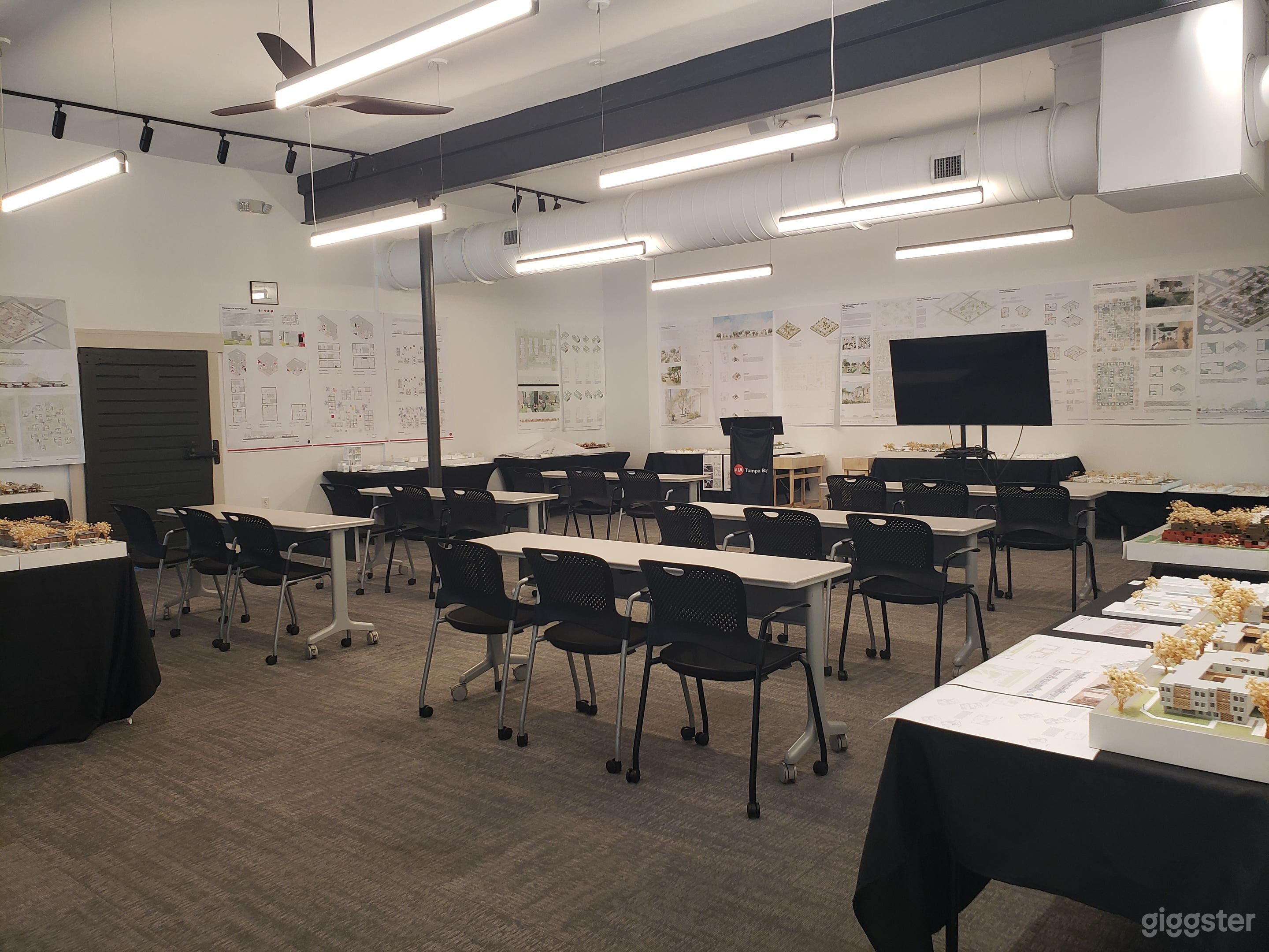 Historic Downtown Tampa Open Concept Event Space Photo 3