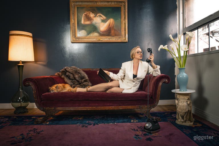  Parisian Art Deco Designer Apartment/ Boudoir w/ Fire Escape 