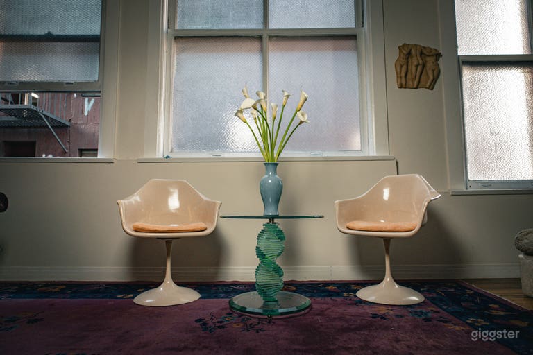  Parisian Art Deco Designer Apartment/ Boudoir w/ Fire Escape 