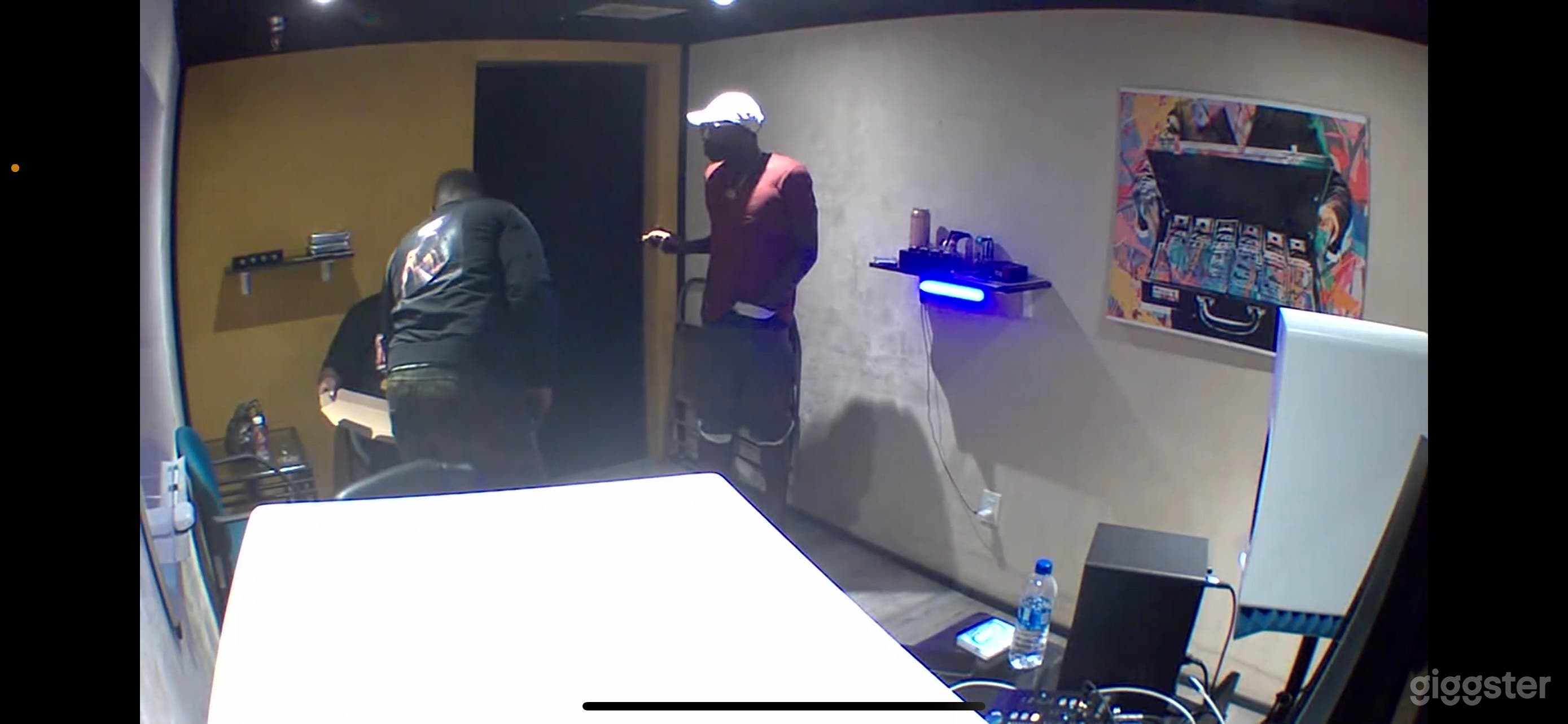 Functional Studio with Control Room in Los Angeles Photo 3