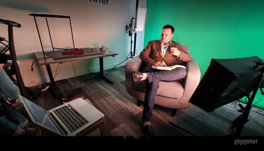 Green Screen Studio in Jacksonville Beach Photo 4