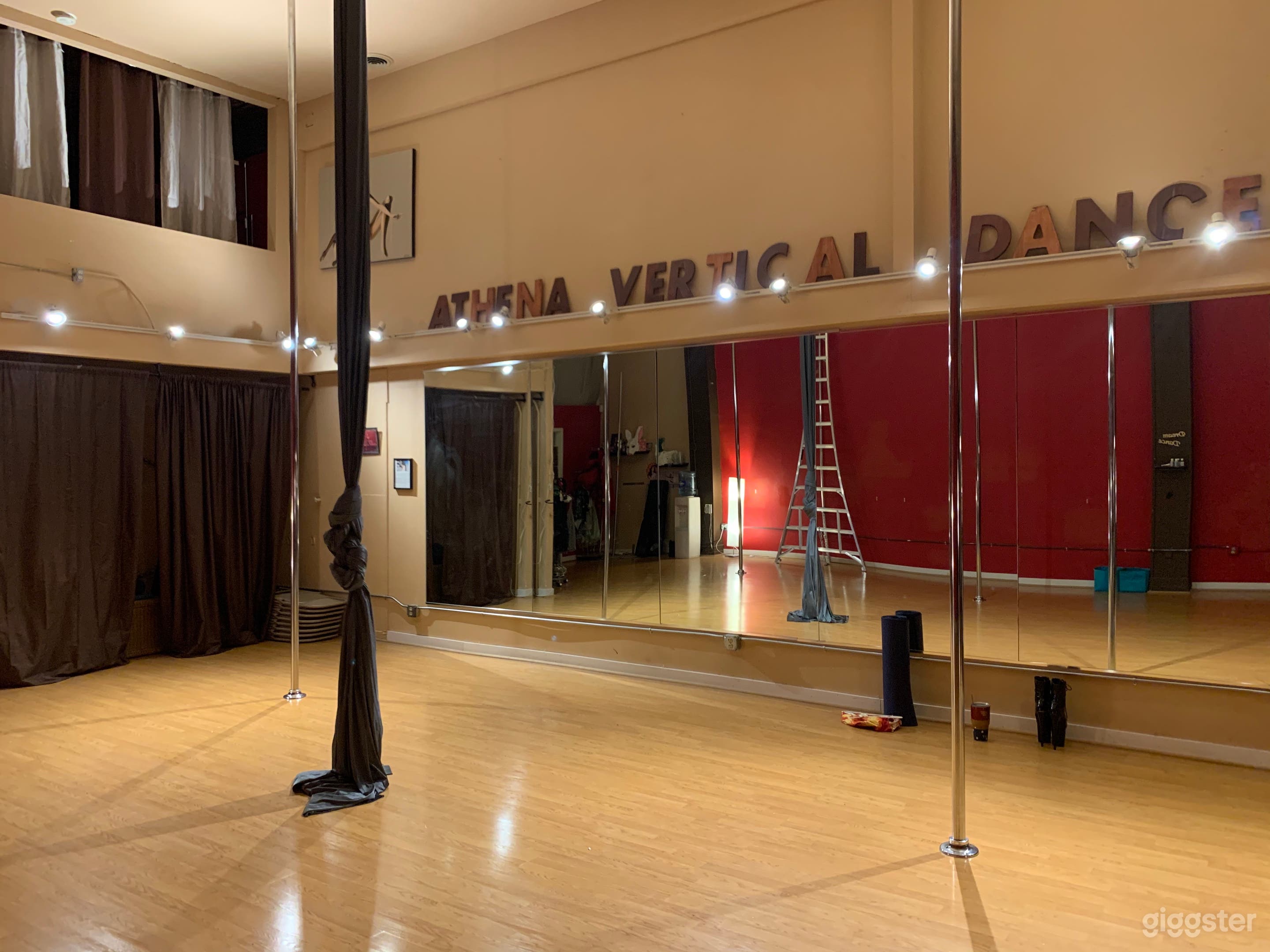 Studio view showing mirrors