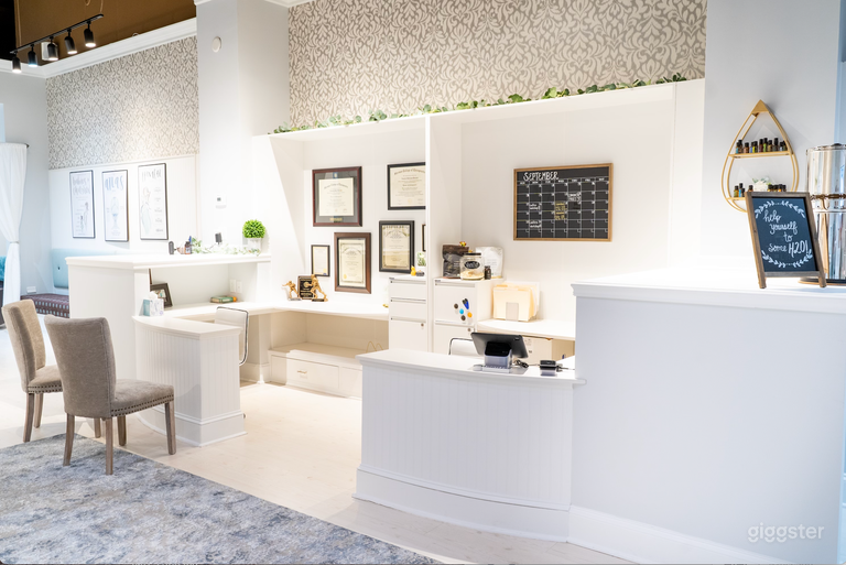  Retail Luxury Office 