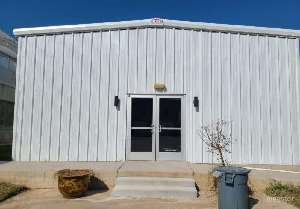 Hydroponic Urban Farm in Houston Photo 3