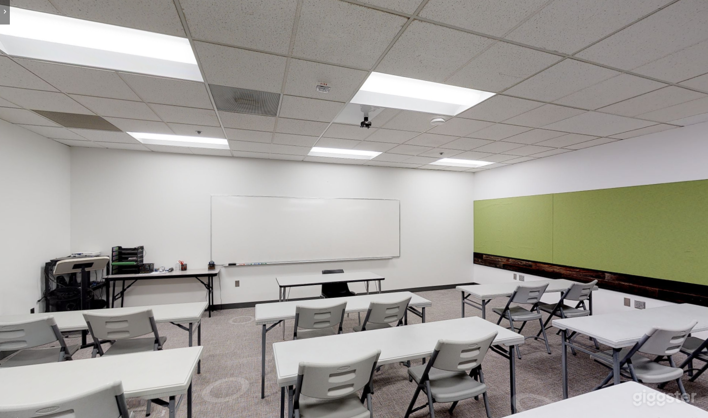 Gorgeous Classroom in Portland Photo 4