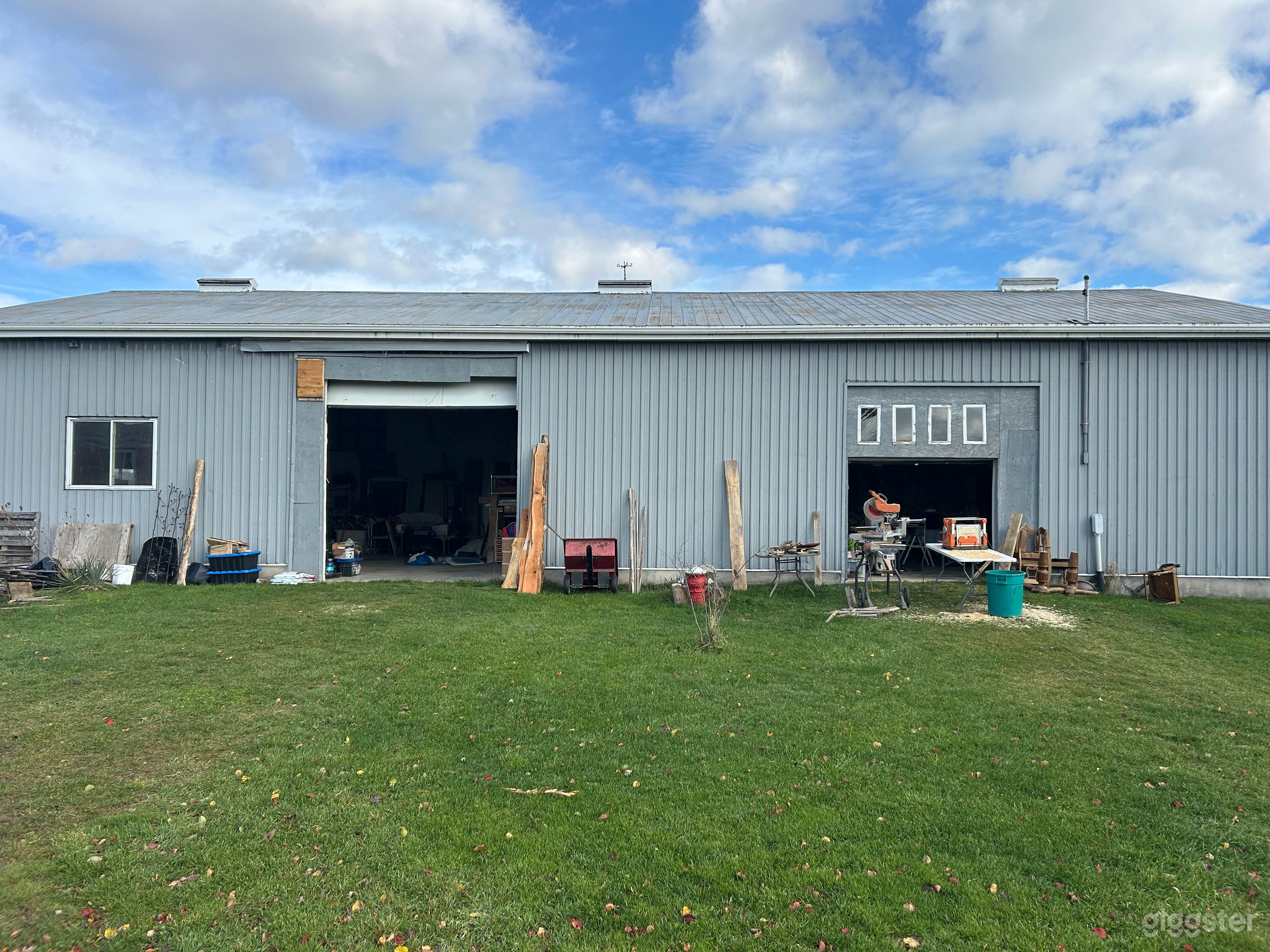 Country Backyard with Scenic Fields Photo 4