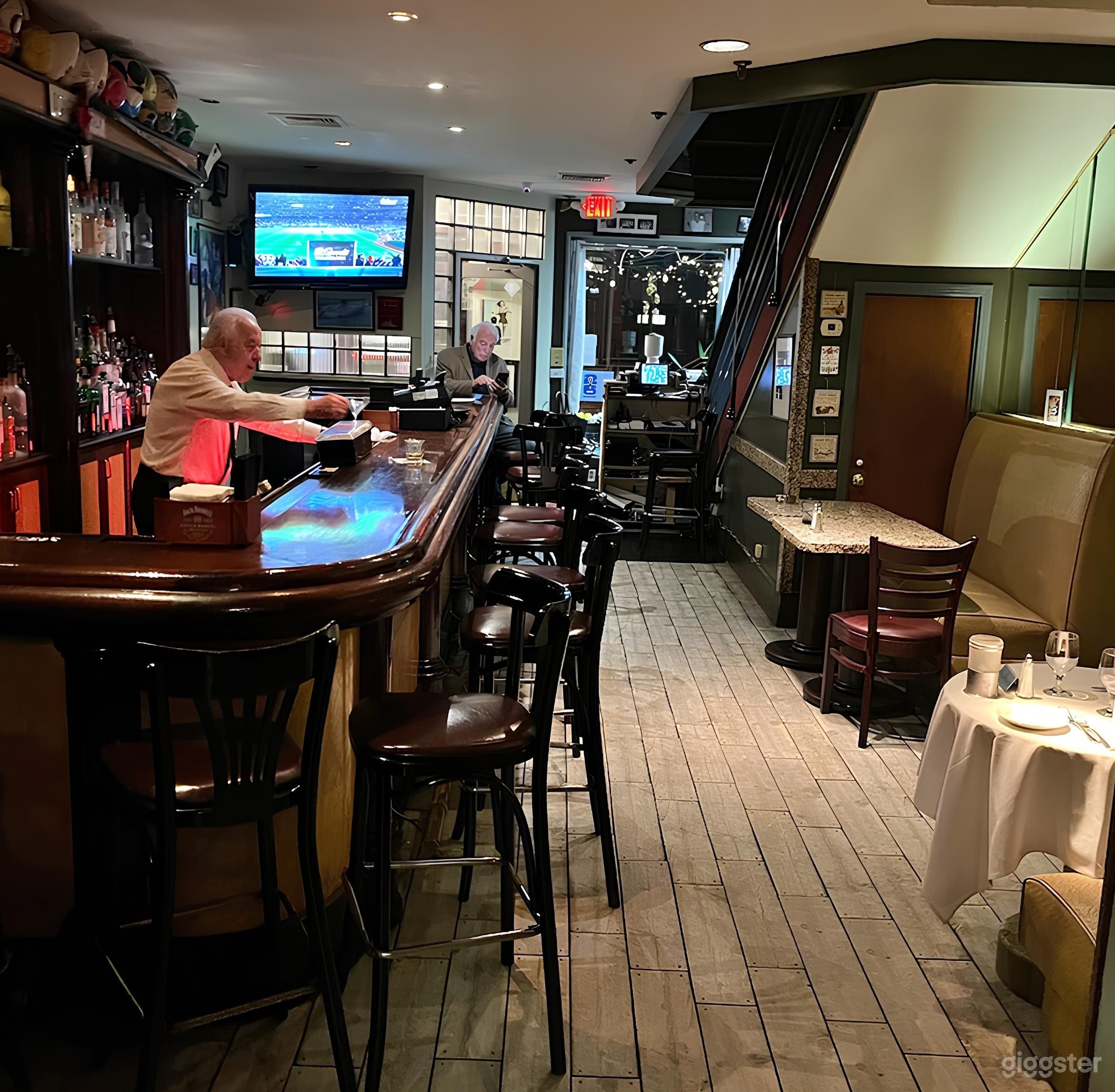 Mid-century Bar Venue at Philly's Iconic Italian Bistro Photo 3