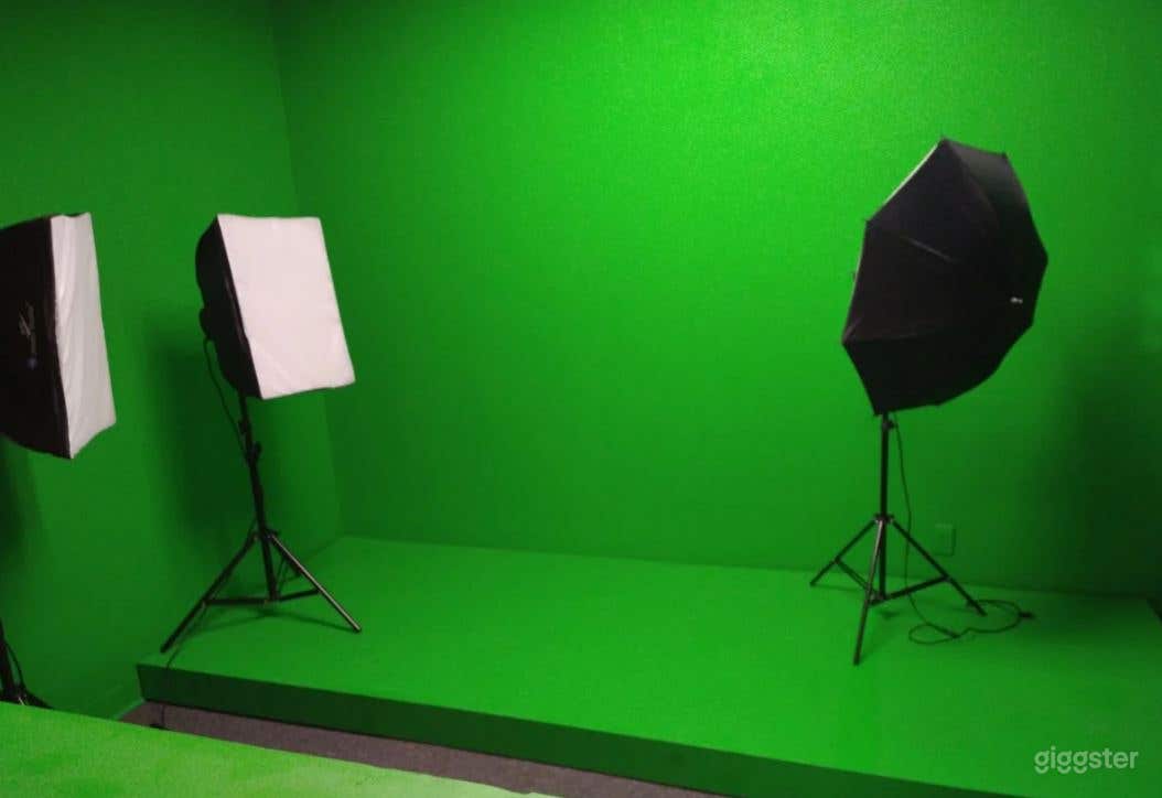 Top-Notch Green Room Photo 3