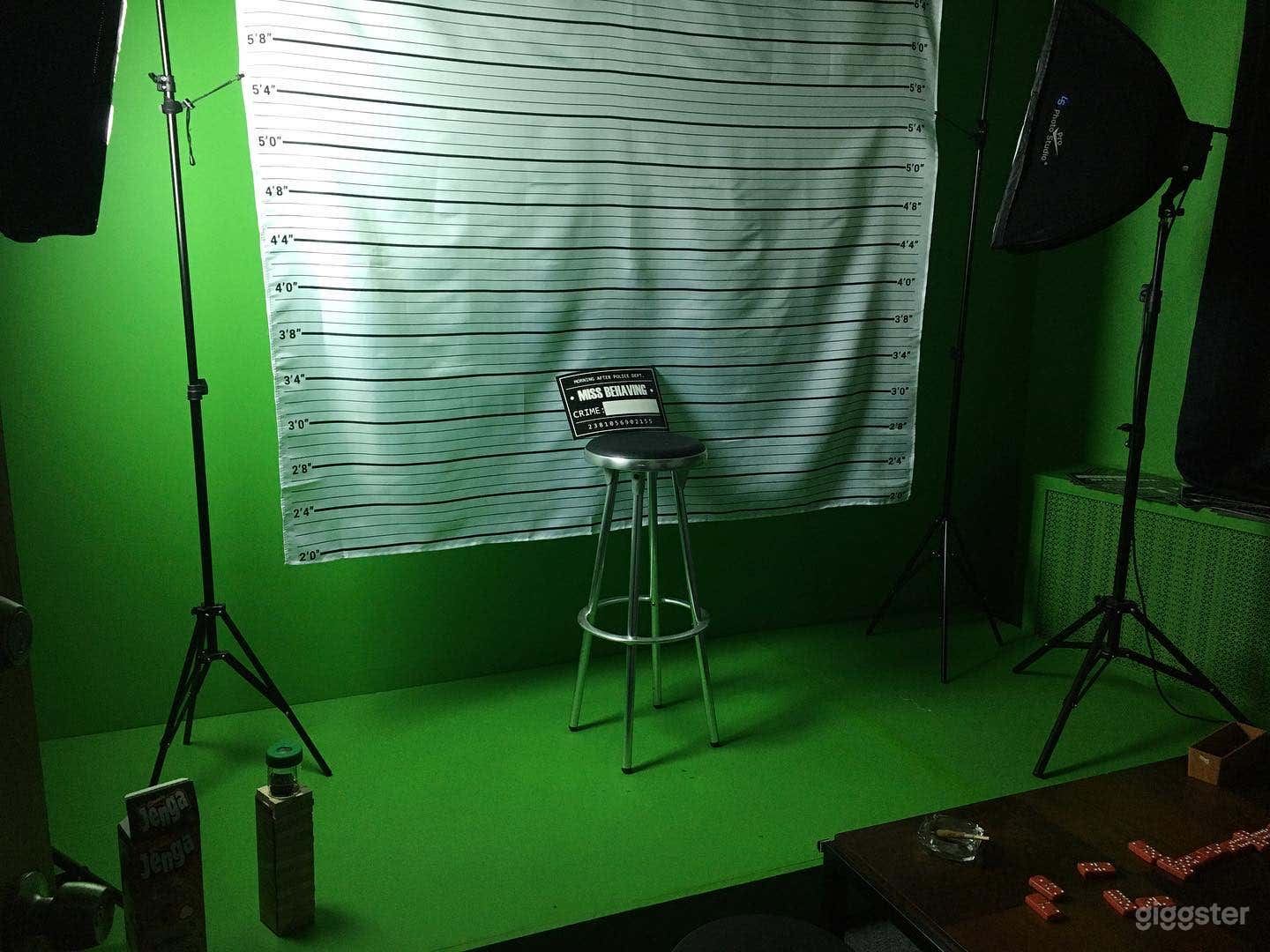 Top-Notch Green Room Photo 1