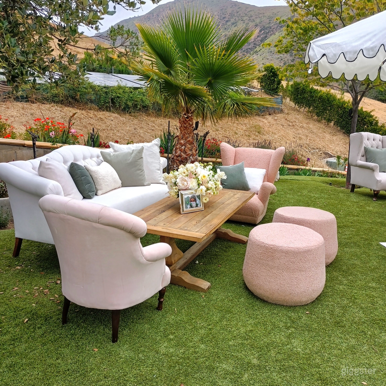  Rent outdoor furniture from your choice of companies  