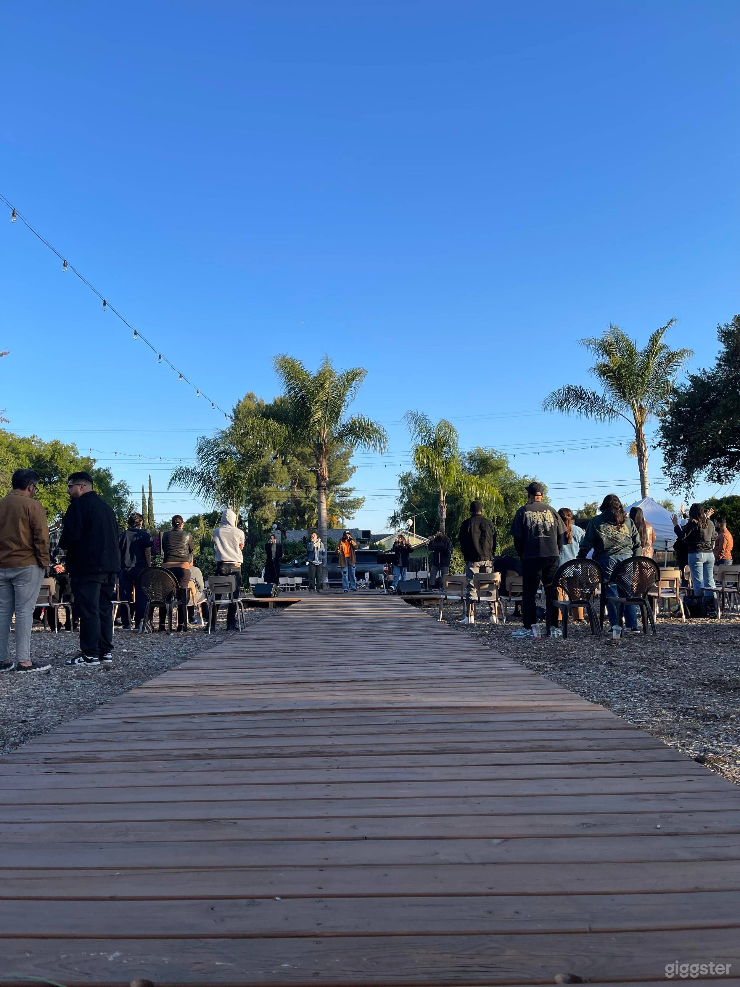 The Outdoor Deck Photo 2