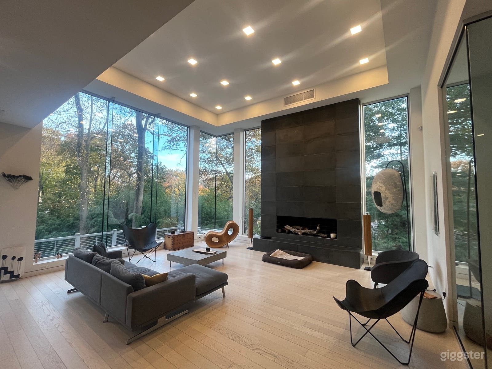 Stunning Zen, modern home Photo 1