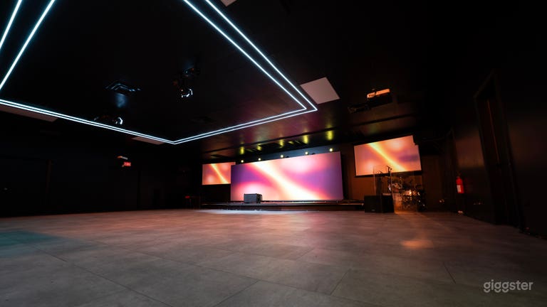  Bright Multi-Functional Event Space 