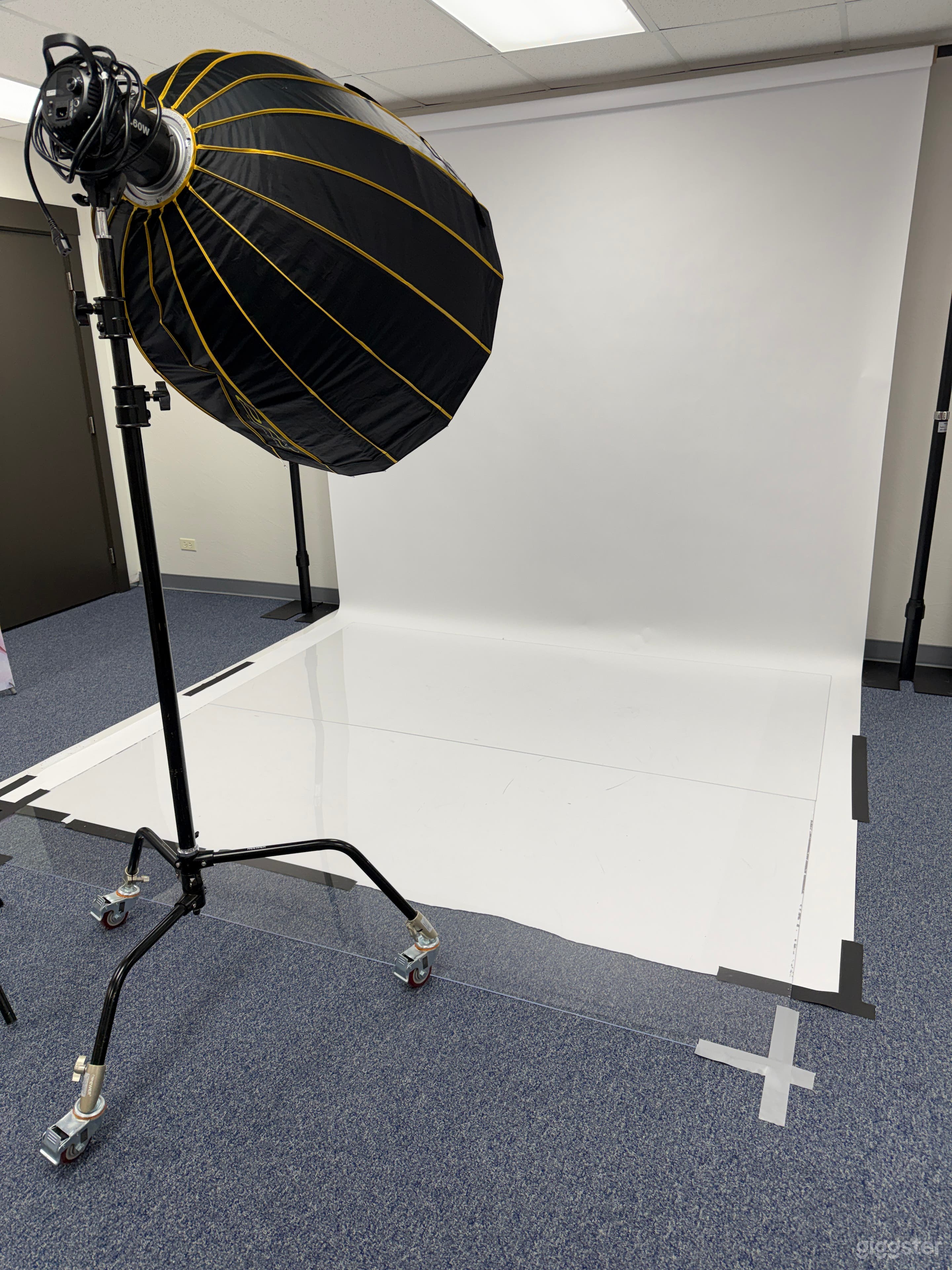 Photography Videography All in One Studio Space Photo 1