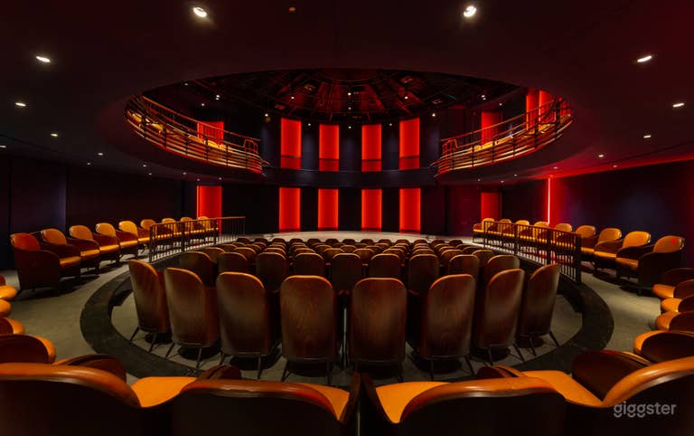  Fully Reconfigurable Auditorium with Art Deco Bar 