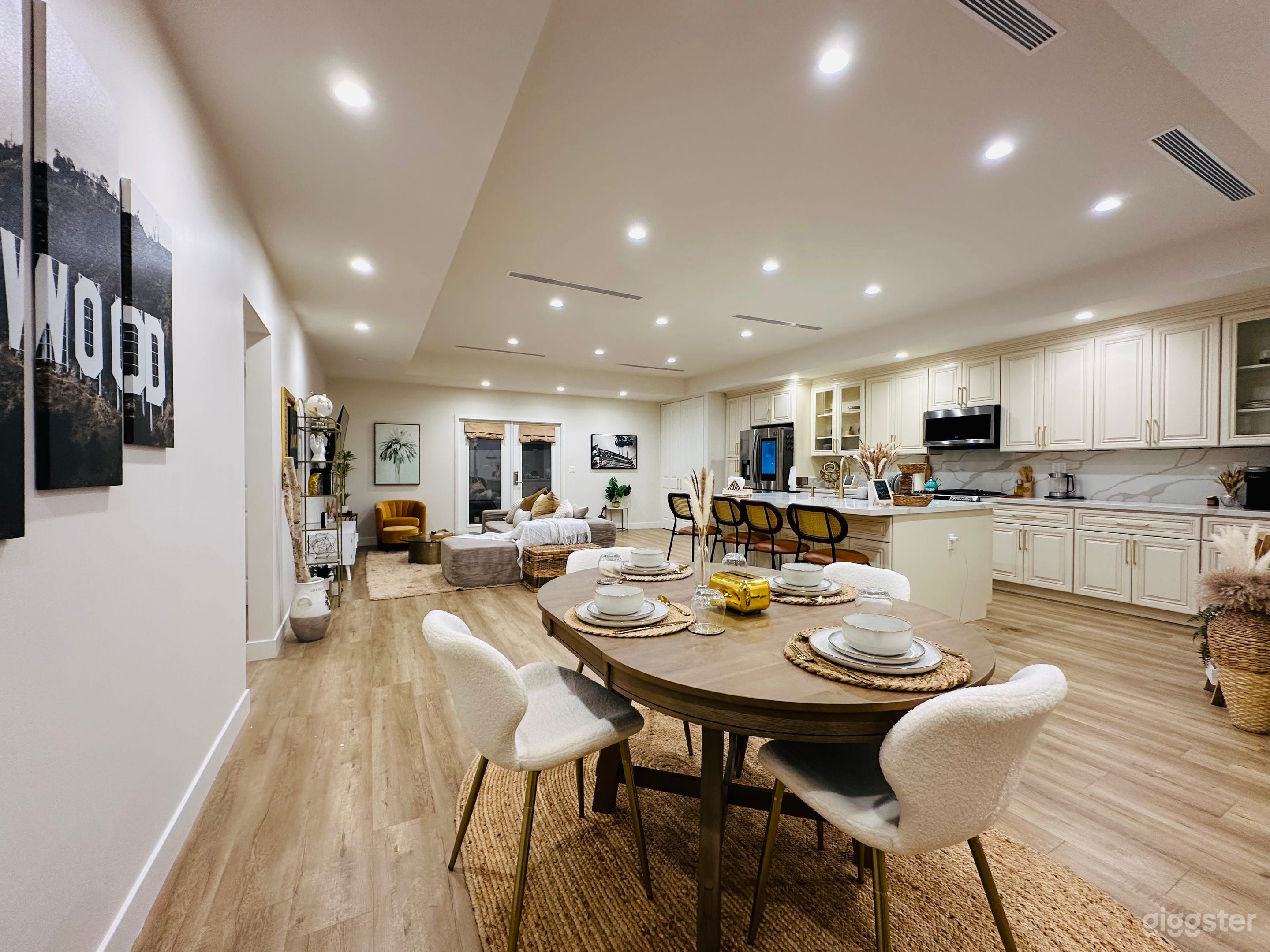 Modern ZEN Retreat for productions near Burbank! Photo 3