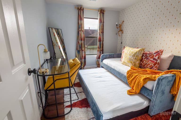  Art Deco Theme with Skyline Views in Midtown 