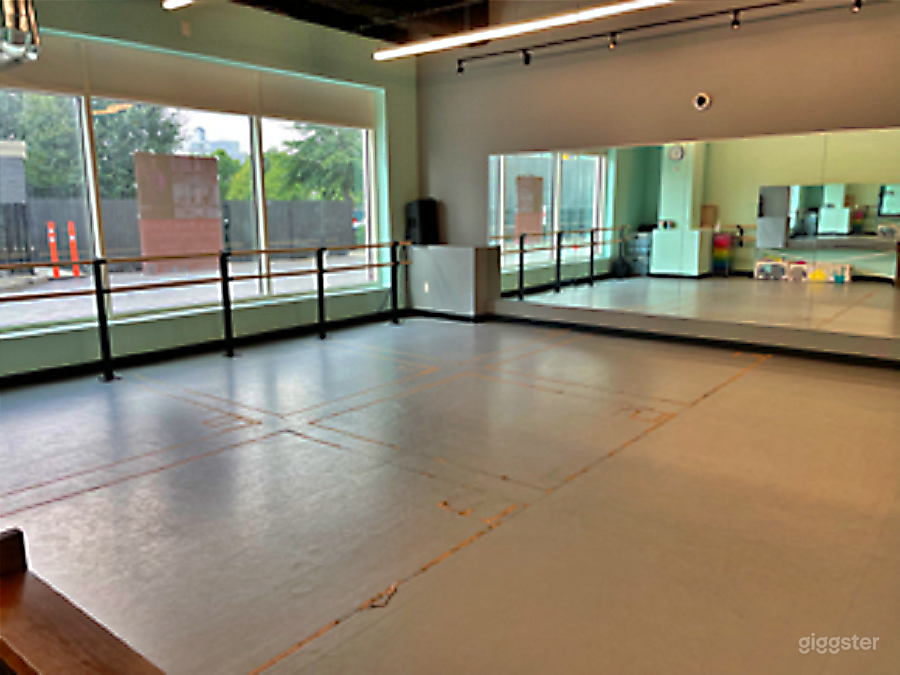 Bright Studio A Photo 1