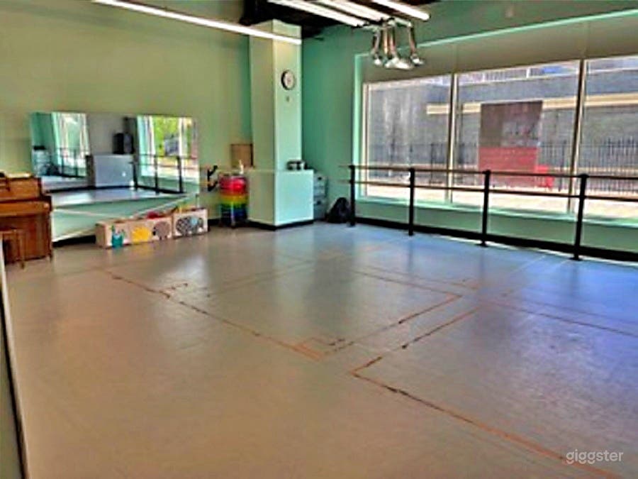 Bright Studio A Photo 2