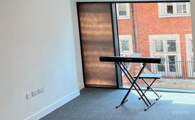  The Meeting Room for Interviews and Castings 