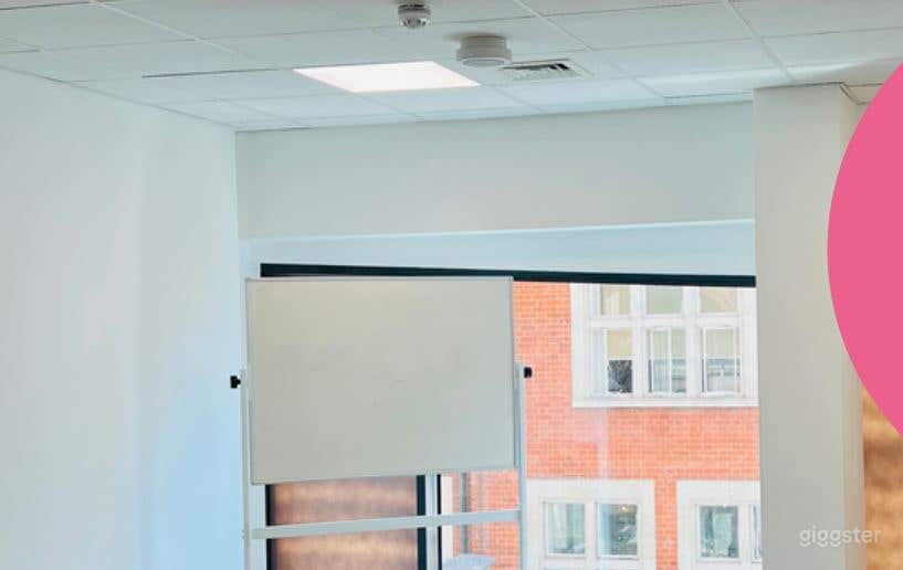 The Meeting Room for Interviews and Castings Photo 3