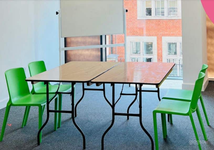 The Meeting Room for Interviews and Castings Photo 2
